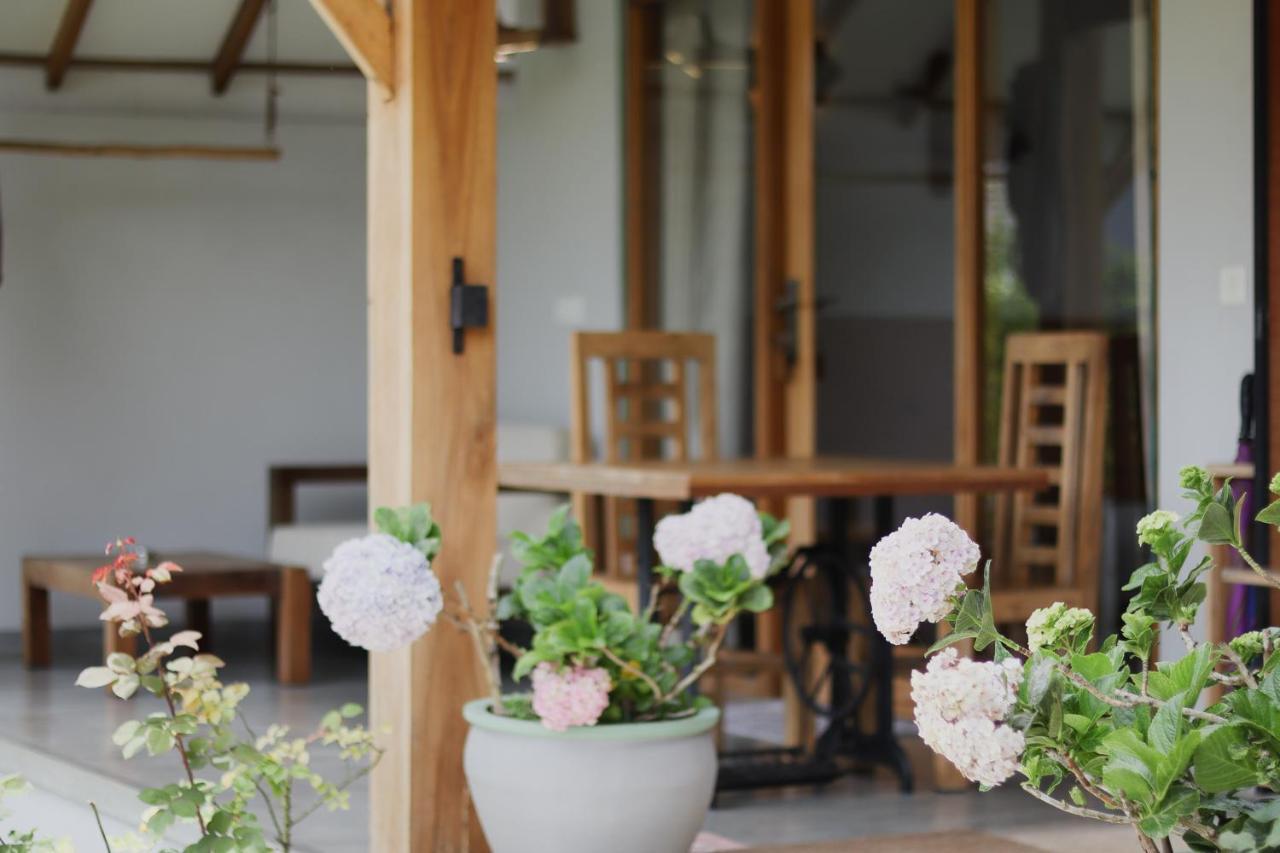 The One Ella Bed and Breakfast Buitenkant foto